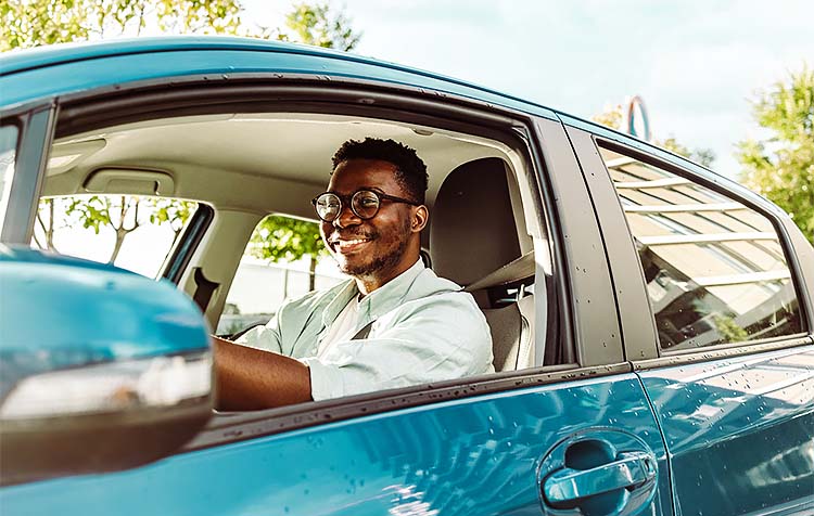 Men driving smart - SUN